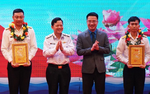 Tuyên dương gương mặt trẻ tiêu biểu trong lực lượng hải quân