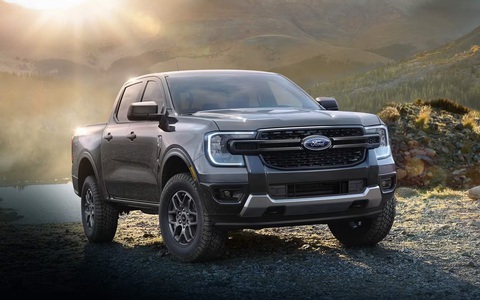 Số 1 tại Việt Nam nhưng Ford Ranger không bán được tại Mỹ trong tháng 2
