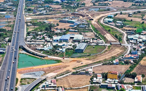 Hiện trạng 700m cao tốc Bến Lức - Long Thành, nơi Công ty Thảo Lan đòi mang cát về