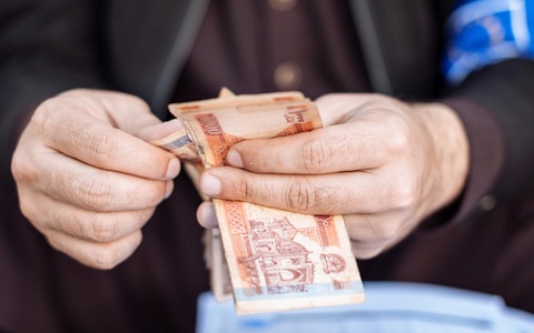 Thái Lan phát tiền cho 50 triệu công dân để kích thích kinh tế