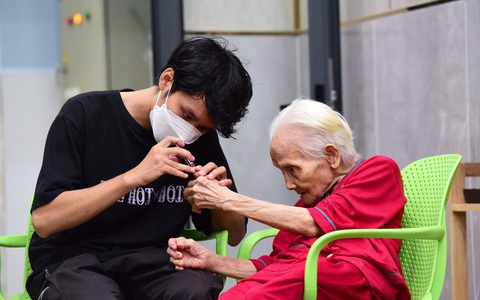 Thêm ngày nghỉ chăm sóc người thân