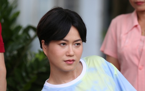 Lâm Vỹ Dạ hóa tomboy mê tốc độ, thích làm anh hùng xa lộ