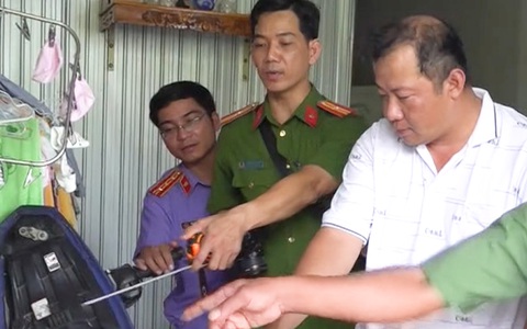 An ninh điều tra bắt vụ mua máy in đa năng để in tiền giả ở phòng trọ