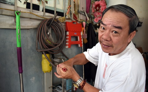 Nước máy phập phù, nhiều hộ dân ở Biên Hòa chật vật giữa nắng nóng