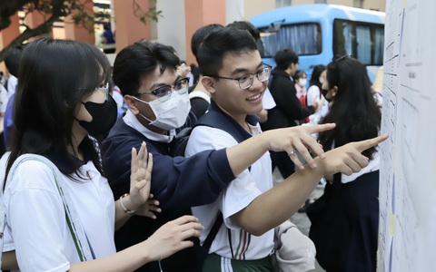 Thí sinh dự thi đánh giá năng lực 'đông nhất lịch sử'