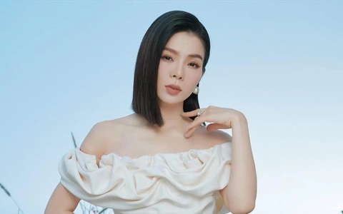 Mỹ Linh, Lệ Quyên hát Hoa nở không màu, Buồn làm chi em ơi của Nguyễn Minh Cường