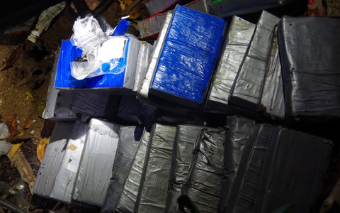 85 gói hình chữ nhật trôi trên biển Gò Công là cocaine
