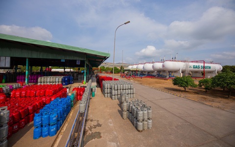 Giá gas ngày 1-5: tiếp tục giảm
