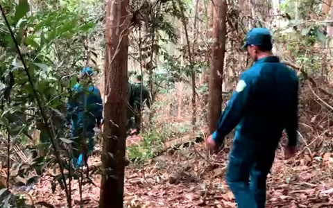 Nhờ quân đội Lào hỗ trợ ngăn chặn nghi phạm giết người bỏ trốn qua biên giới