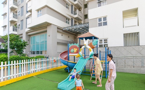 Tin tức sáng 18-5: Giá chung cư neo cao; 13.800 tỉ đồng 'xanh hóa' xe buýt