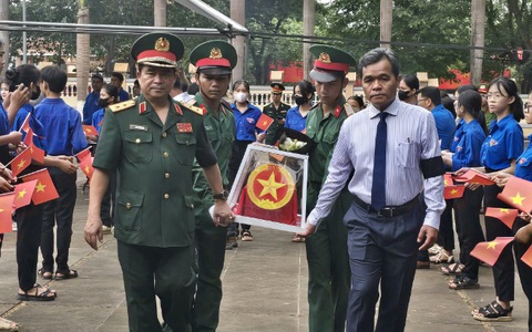 Đưa 21 hài cốt quân tình nguyện Việt Nam về nước