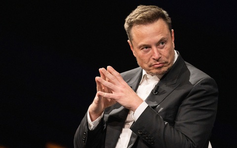 Tỉ phú Elon Musk thất vọng với chính quyền ông Biden, gia tăng chỉ trích mọi mặt