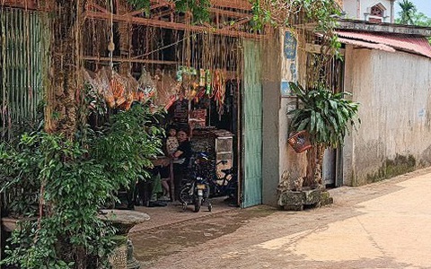 Ông lão 76 tuổi bị đấm vào mặt phải nhập viện, sau đó tử vong