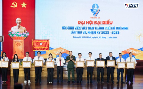 WESET English Center nhận bằng khen của UBND TP.HCM