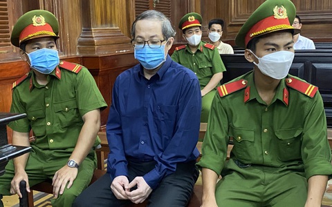 Luật sư đề nghị miễn trách nhiệm hình sự cho cựu giám đốc Bệnh viện Thủ Đức