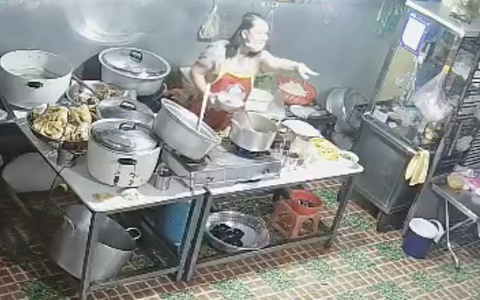 Hội An không nên có cơm mắng, cháo chửi