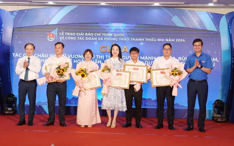 Trao giải báo chí về công tác Đoàn và phong trào thanh thiếu nhi 2024