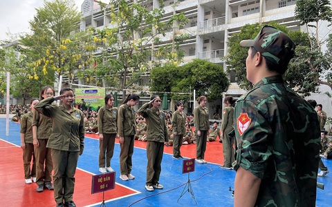 Đã tốt nghiệp đại học, sao trường bắt học lại giáo dục quốc phòng?