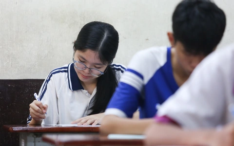 Sáng nay 28-6 thi tổ hợp khoa học tự nhiên, khoa học xã hội, thí sinh lưu ý gì?
