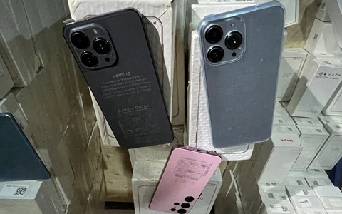 Từ TikTok Shop, phát hiện kho máy tính bảng, điện thoại 'khủng' nghi nhập lậu