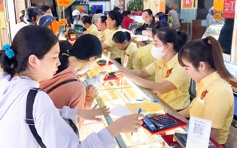 Chậm nhất 15-6 phải kết nối hóa đơn điện tử với cơ quan thuế trong mua bán vàng