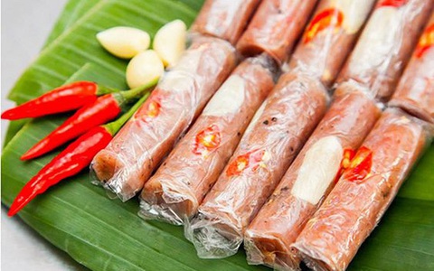 Ăn nem chua mua tại quán bia, nam thanh niên mắc liên cầu lợn