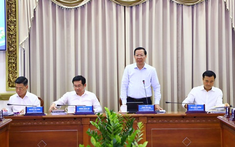 Chào mừng 50 năm thống nhất, chăm lo cho người nghèo, không để ngập nước, kẹt xe, ô nhiễm