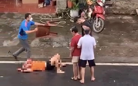 Nữ giáo viên bị chồng cầm dao đuổi, chém trọng thương