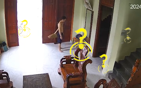 Chàng trai 'não cá vàng' tìm chổi kẹp trên nách