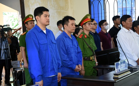 Sáng nay xét xử vụ xe Thành Bưởi vượt trái làm 5 người chết