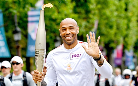 Olympic mở màn sôi động với bóng đá