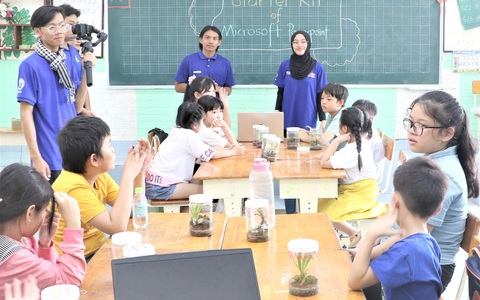 Mùa hè xanh đáng nhớ của sinh viên Malaysia
