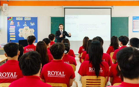 Trường song ngữ có 100% học sinh lớp 12 miễn thi tiếng Anh vì có bằng IELTS
