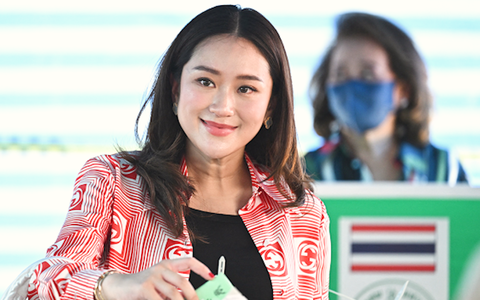 Con gái ông Thaksin trước cơ hội trở thành thủ tướng khi mới 38 tuổi