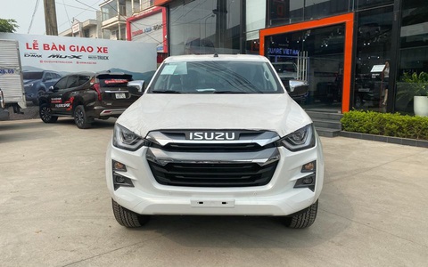 Tin tức giá xe: Isuzu D-Max bản cao nhất chỉ còn 750 triệu tại đại lý