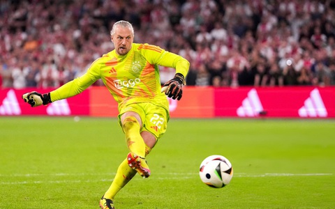 Thủ môn 5 lần cản phá thành công, Ajax hạ Panathinaikos sau 17 loạt sút luân lưu