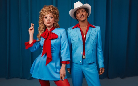 Lady Gaga cùng Bruno Mars tạo màn 'collab' chấn động làng US-UK