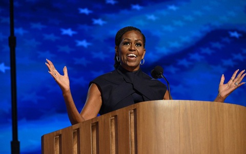 Bà Michelle Obama chỉ trích ông Trump phân biệt chủng tộc