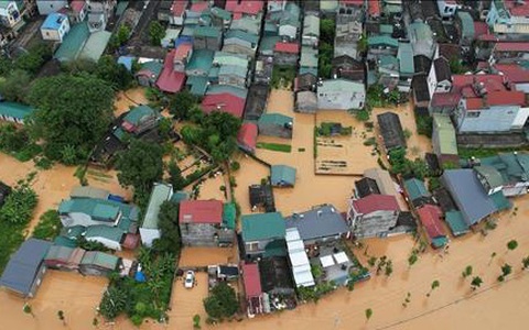 Mưa lớn ở Cao Bằng gây ngập úng, nhiều tuyến đường bị sạt lở