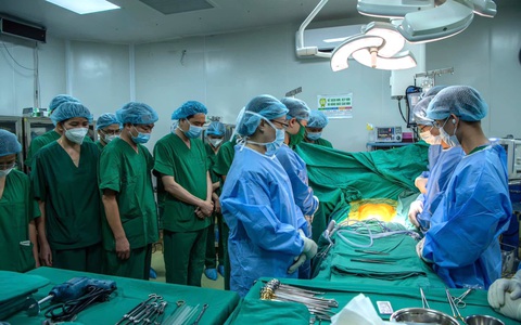 Người được ghép tim đầu tiên tại Bệnh viện Đại học Y Dược đã tỉnh lại