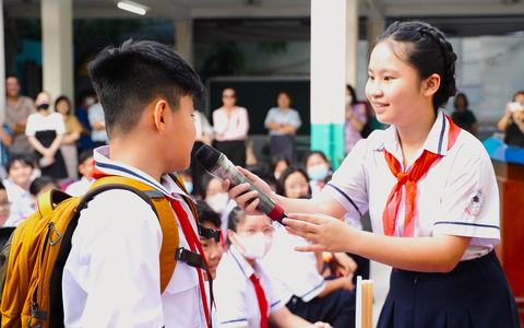 Học sinh TP.HCM trở lại trường sau gần 3 tháng nghỉ hè