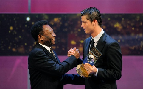 Ronaldo chế giễu Pele trên YouTube?