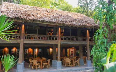 Độc đáo ngôi nhà sàn của người Mường tại Đà Nẵng