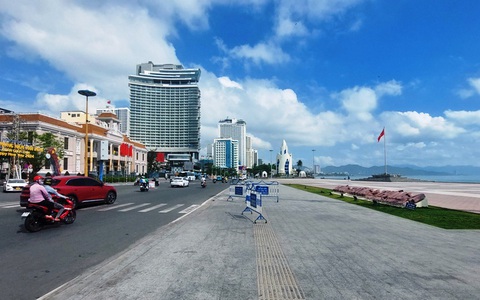 Thống nhất làm hầm đường Trần Phú, bãi đỗ xe ở quảng trường bên biển Nha Trang