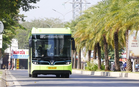 TP.HCM đề nghị Tập đoàn Vingroup duy trì thí điểm buýt điện tới quý 1-2025