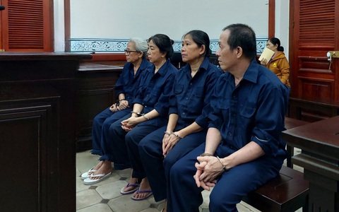 Trụ trì chùa bị người làm công quả lẻn vô phòng ăn cắp cả tỉ đồng