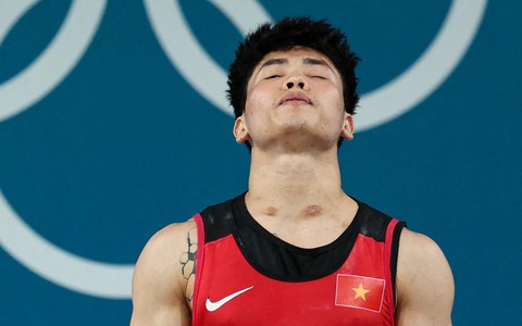 'Ở ao làng thì ca ngợi đến mây xanh. Ra biển lớn mới biết thế nào là sóng cả'