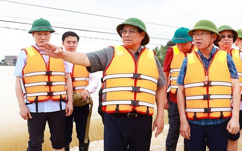Thủ tướng: Điều trực thăng phát lương thực cho dân, chuẩn bị phương án xấu nhất với hồ Thác Bà