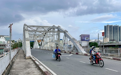 Sau sự cố sập cầu Phong Châu, TP.HCM kiểm tra cầu Sài Gòn, Bình Triệu 1 và Tân Thuận 1
