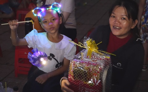 Góc nhìn trưa nay | Tết Trung thu ấm áp sẻ chia